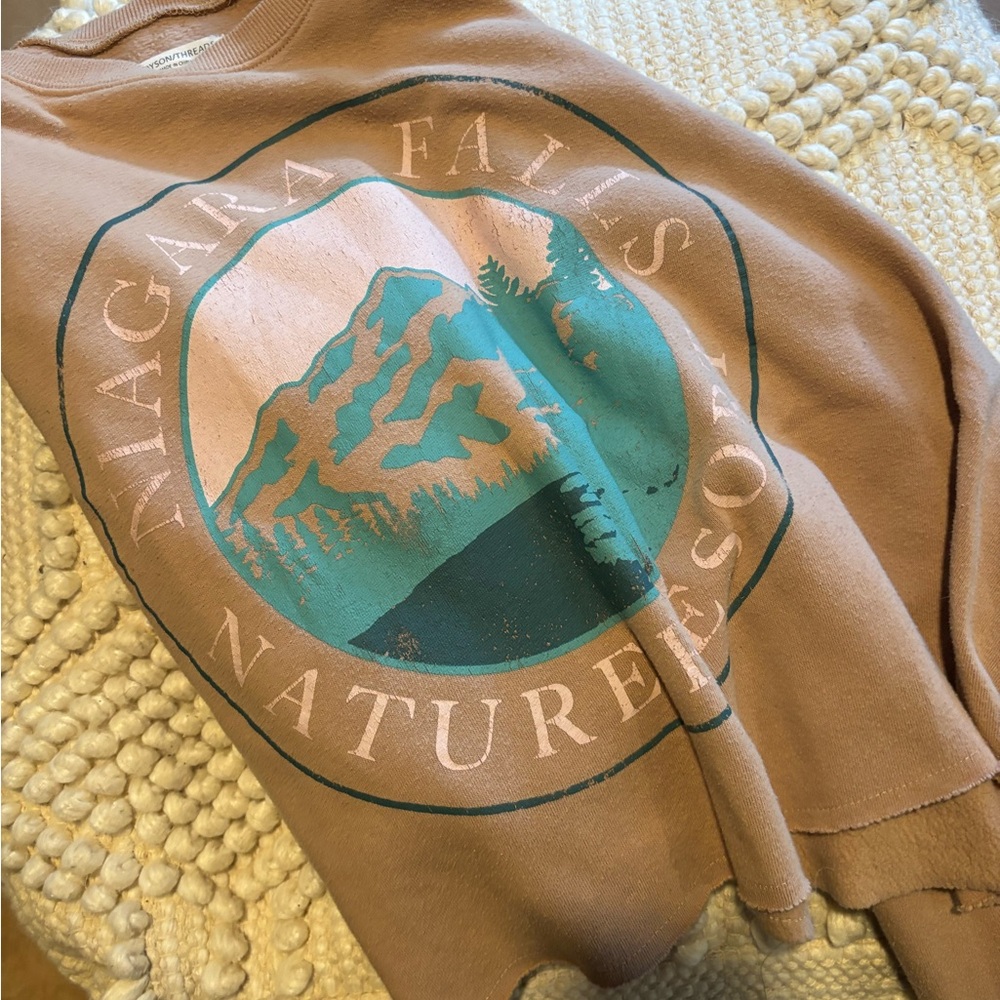 Cropped Niagara Falls Vintage Inspired Sweatshirt